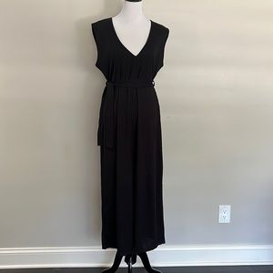 PLUS SIZES BLACK TIE BELT JUMPSUIT